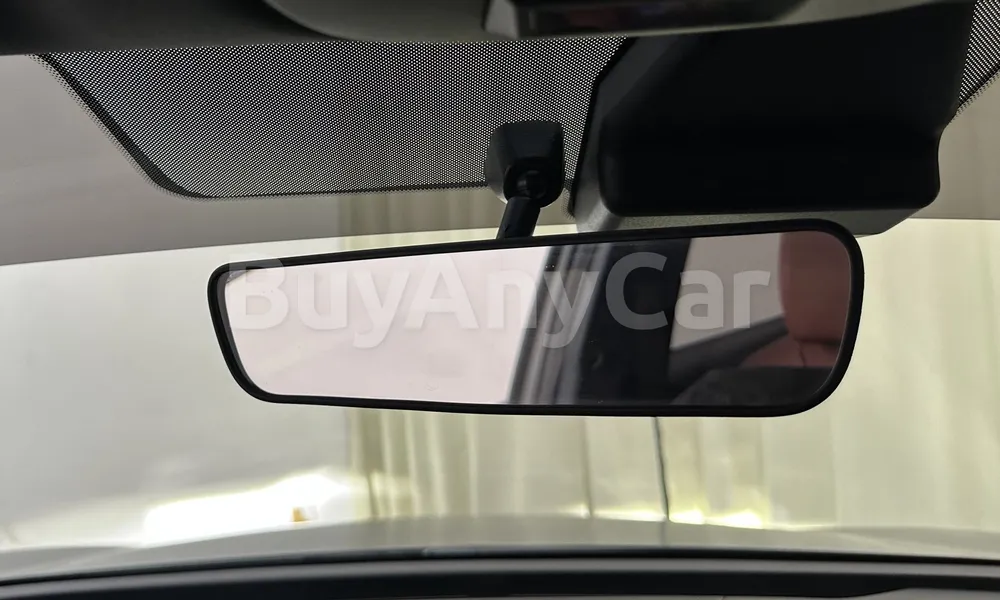 Vehicle photo 14