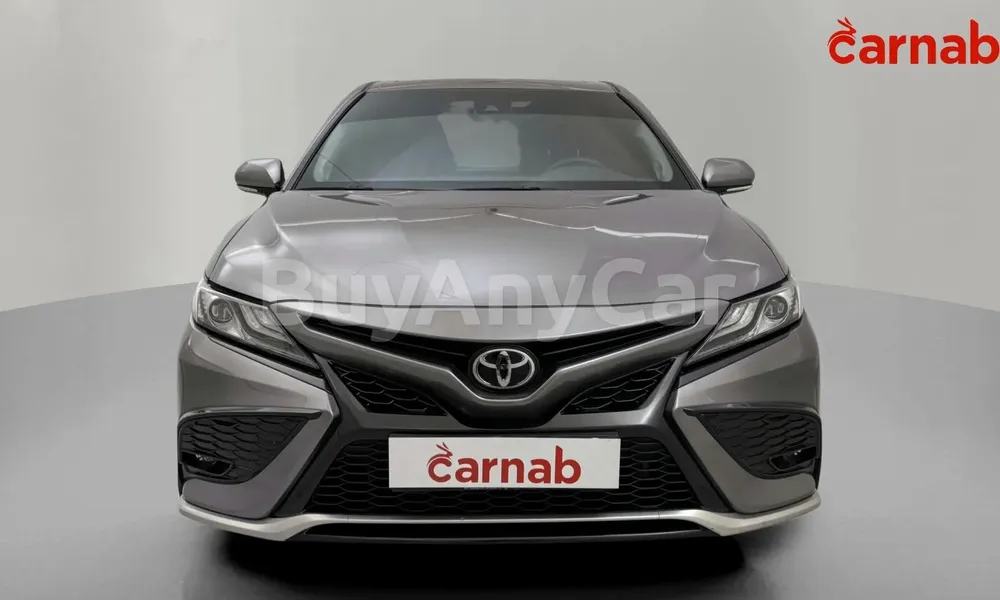 Vehicle photo 6
