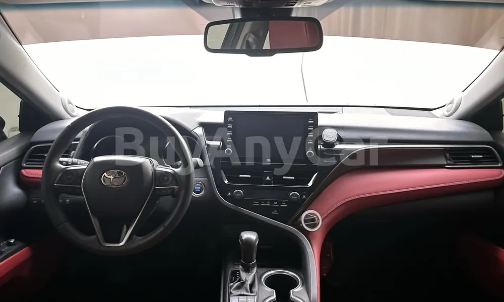 Vehicle photo 3
