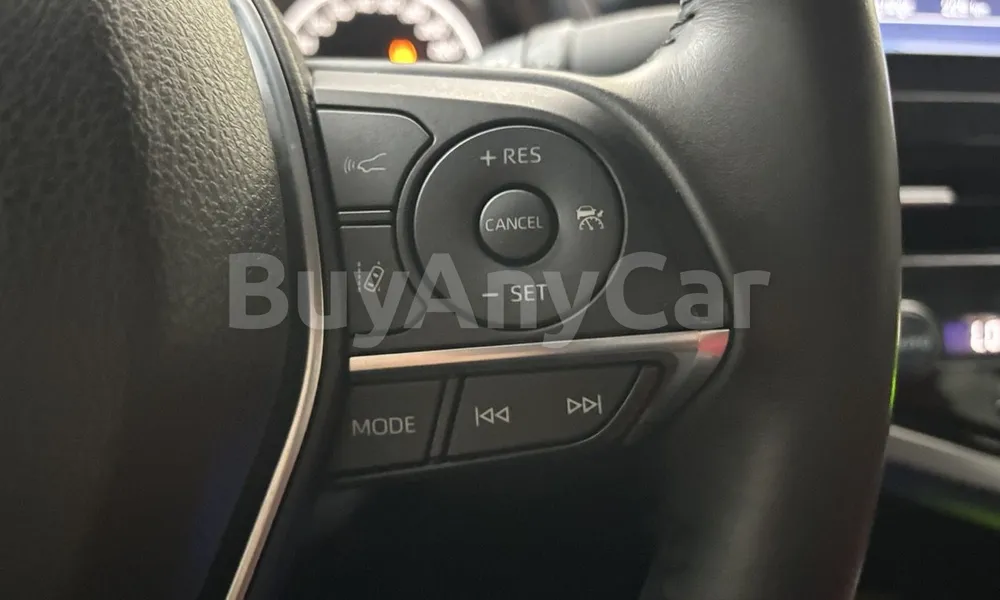 Vehicle photo 11