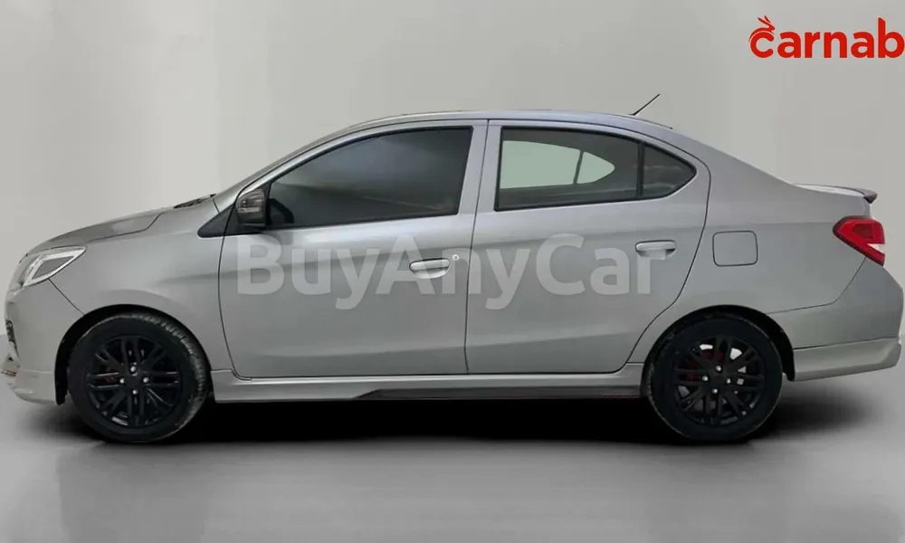 Vehicle photo 5