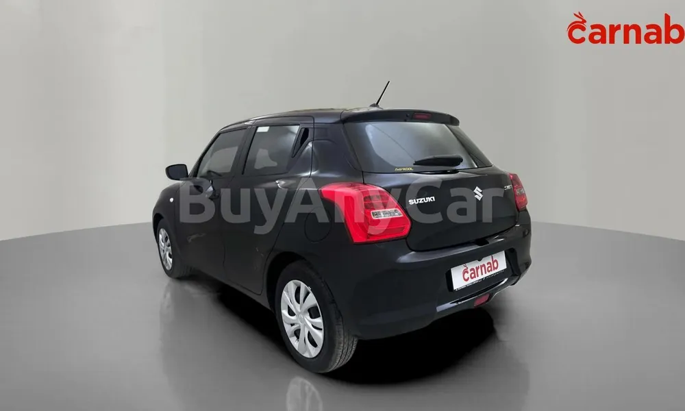 Vehicle photo 7