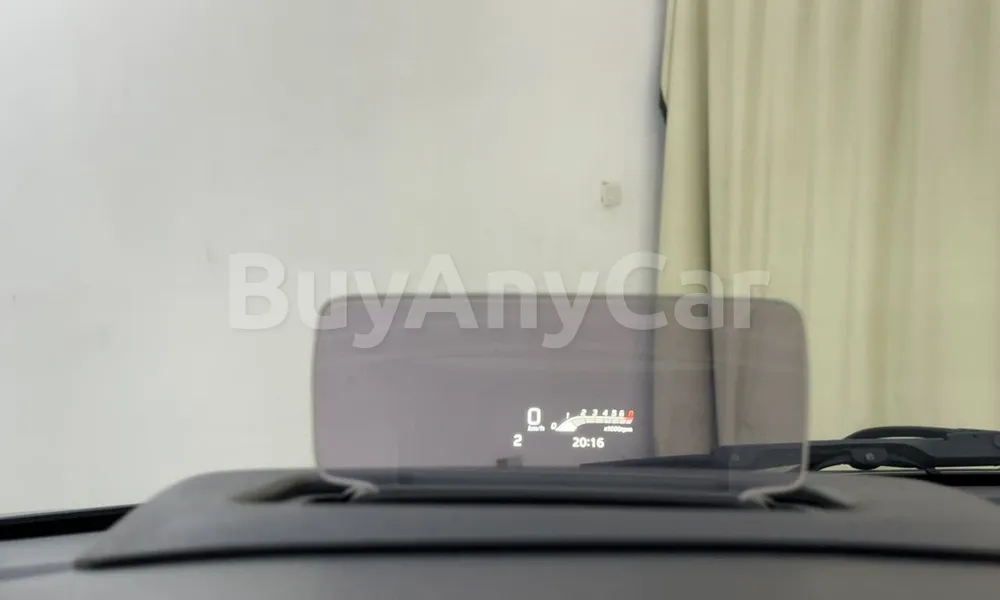 Vehicle photo 12