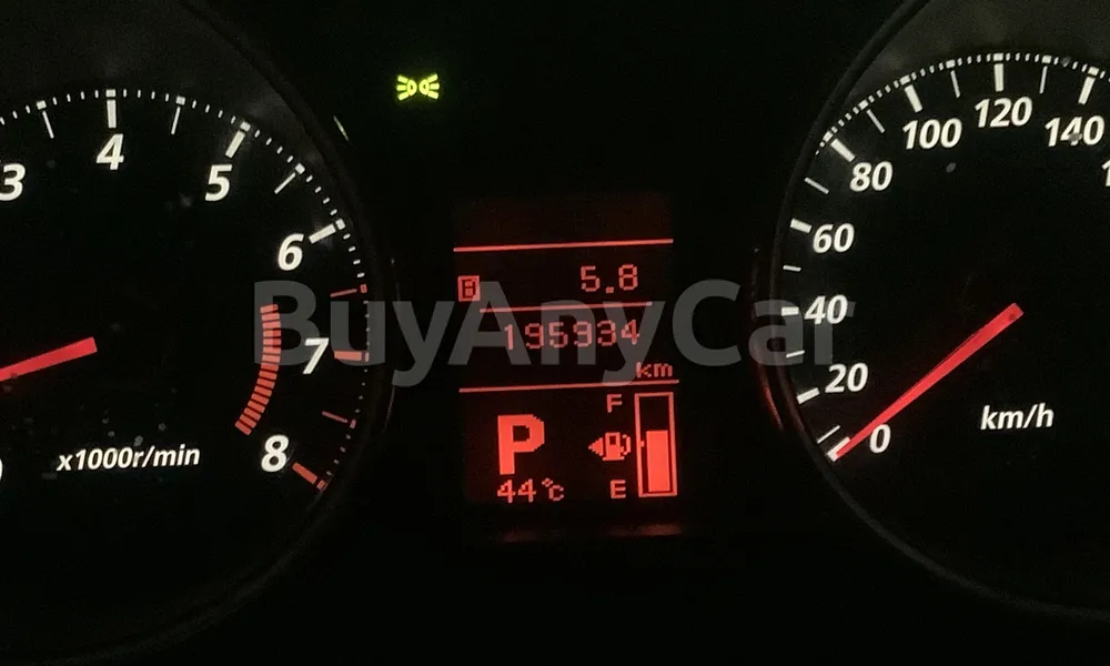 Vehicle photo 7