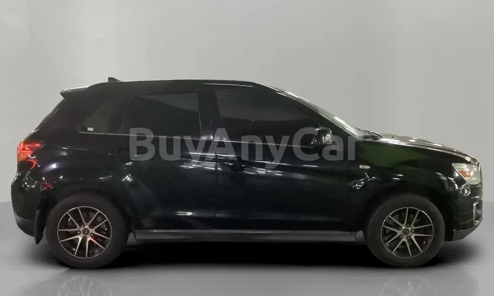 Vehicle photo 3