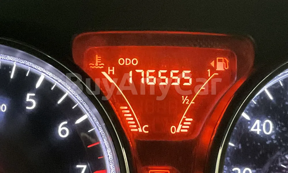 Vehicle photo 7