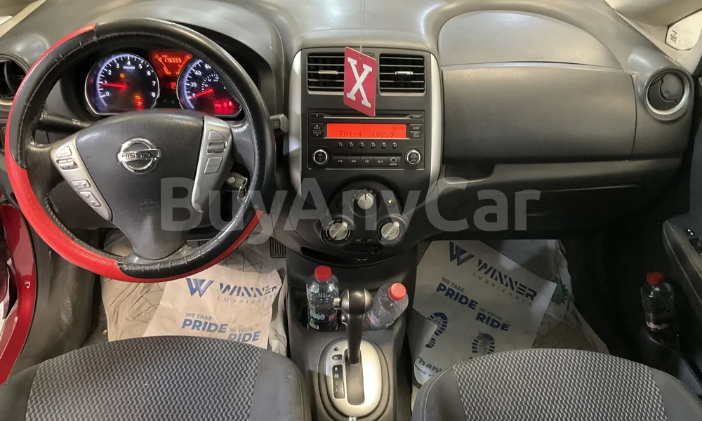 Vehicle photo 8