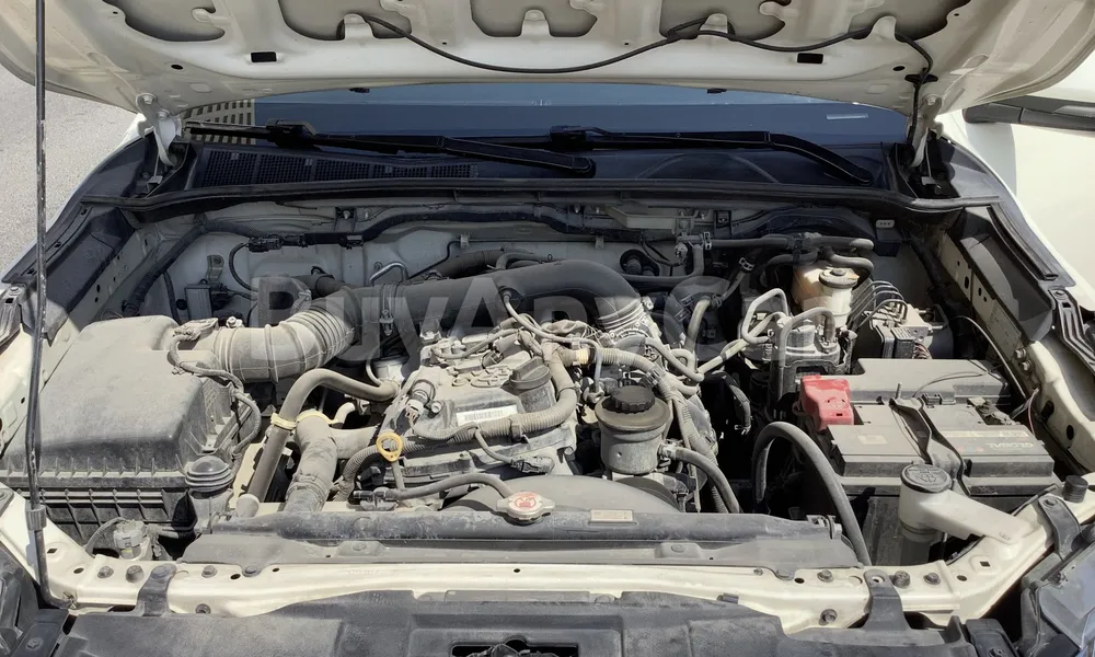 Vehicle photo 6