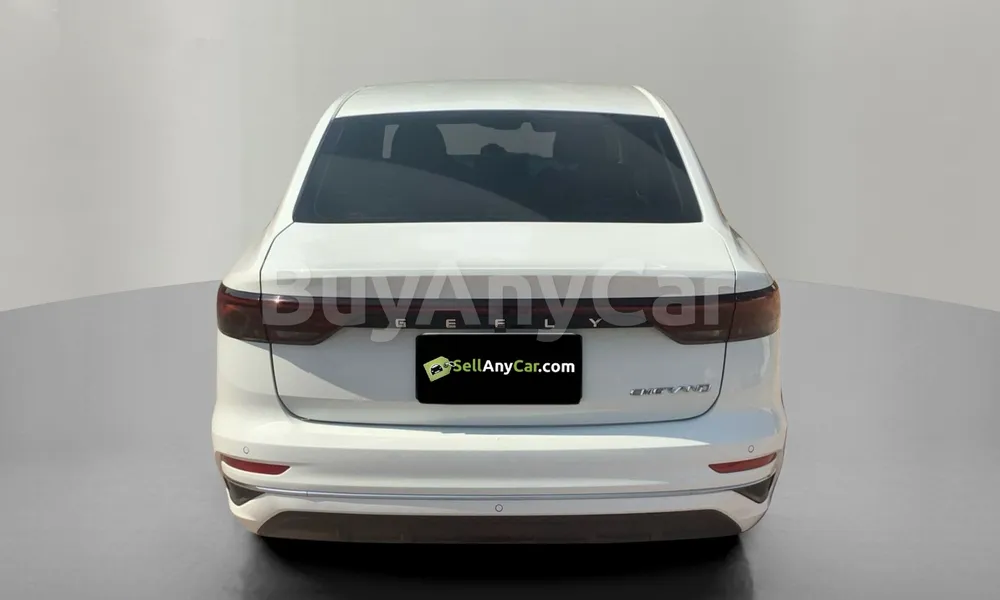 Vehicle photo 2