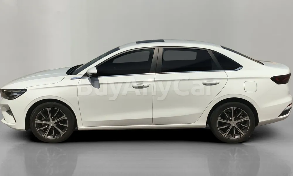 Vehicle photo 4