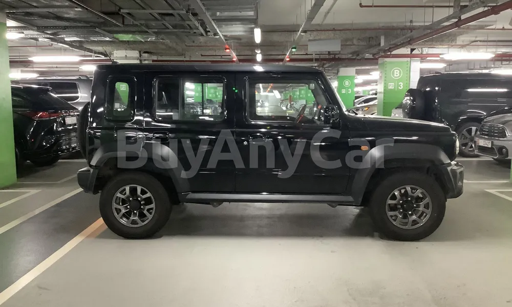 Vehicle photo 4