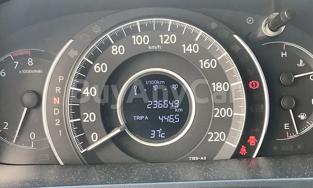 Vehicle photo 7