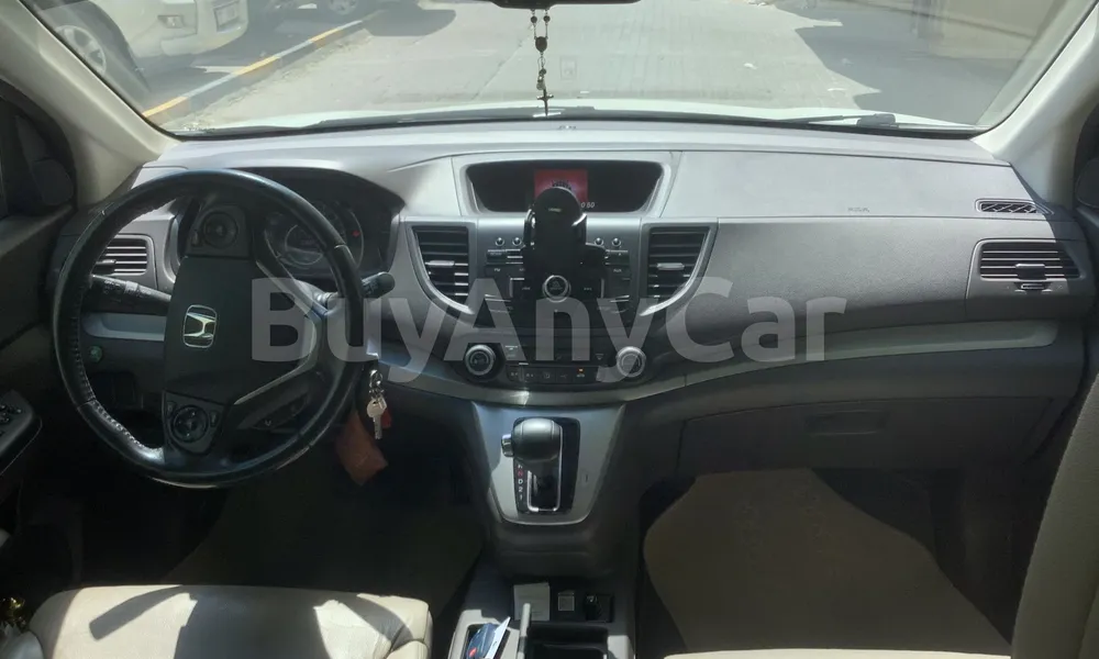 Vehicle photo 9