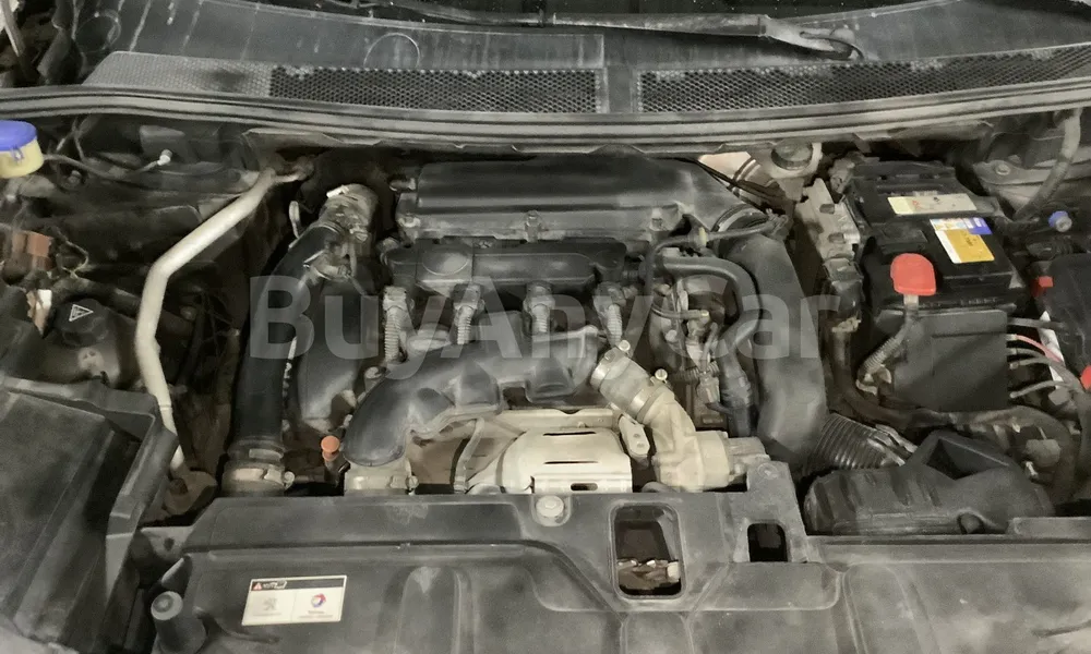 Vehicle photo 6