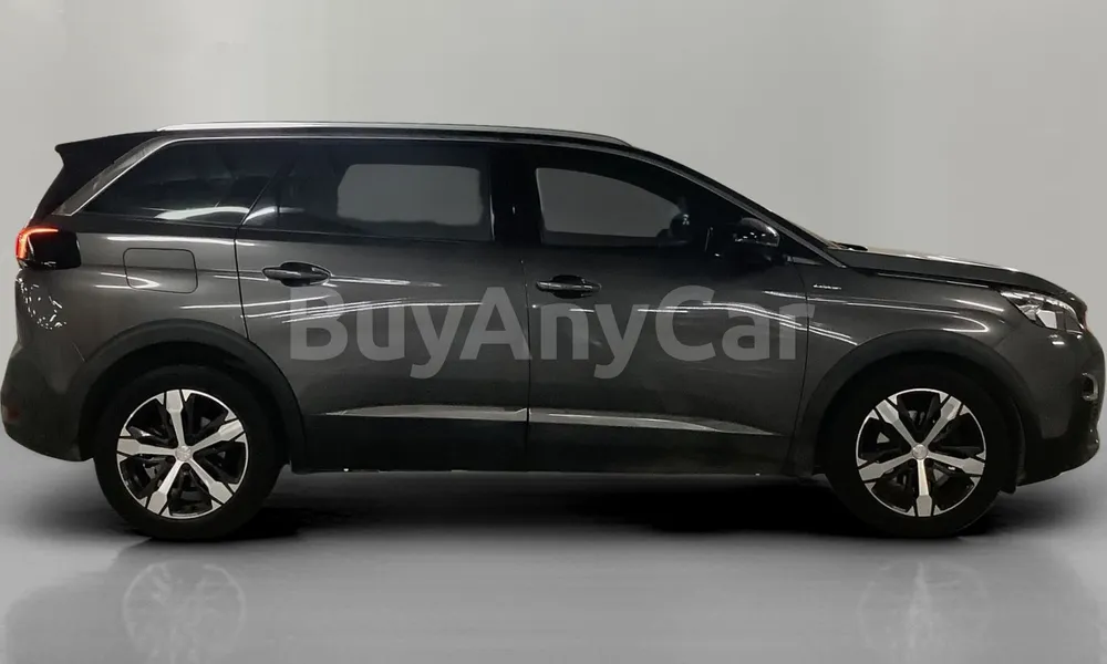 Vehicle photo 3
