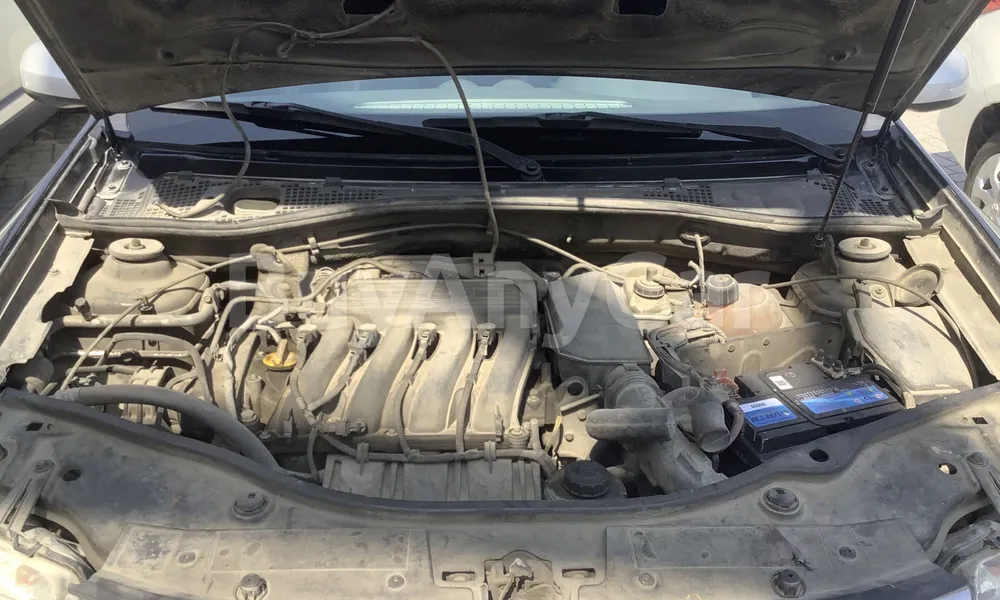 Vehicle photo 7
