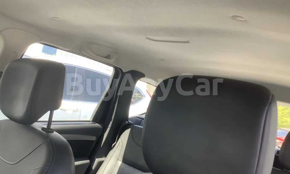 Vehicle photo 10