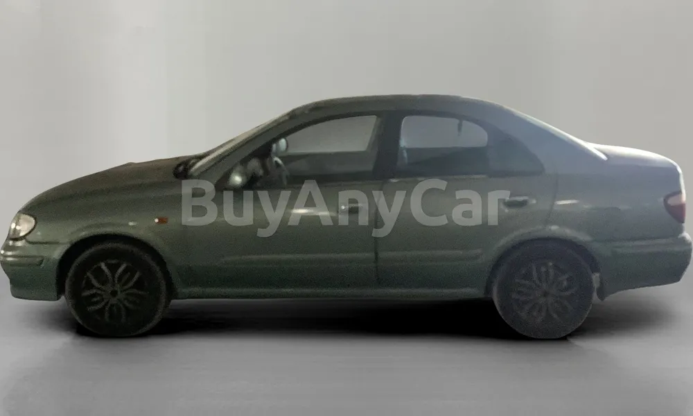 Vehicle photo 4