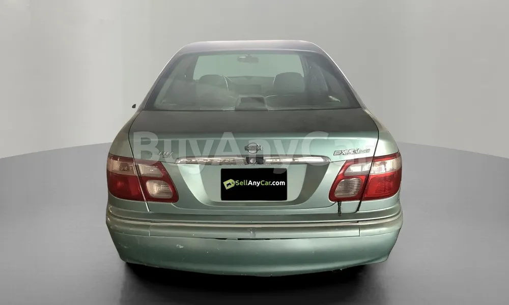 Vehicle photo 2