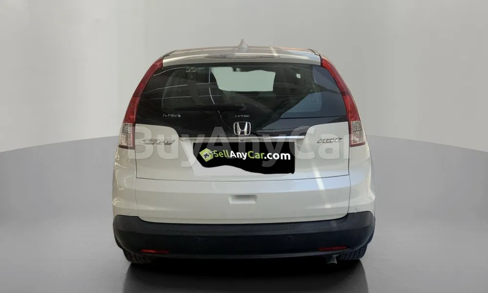 Vehicle photo 2
