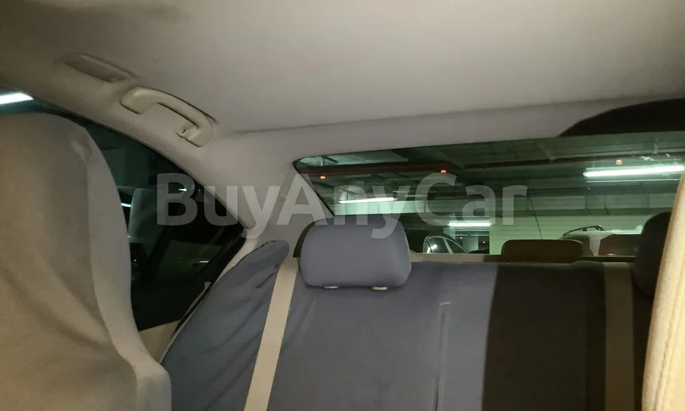 Vehicle photo 9