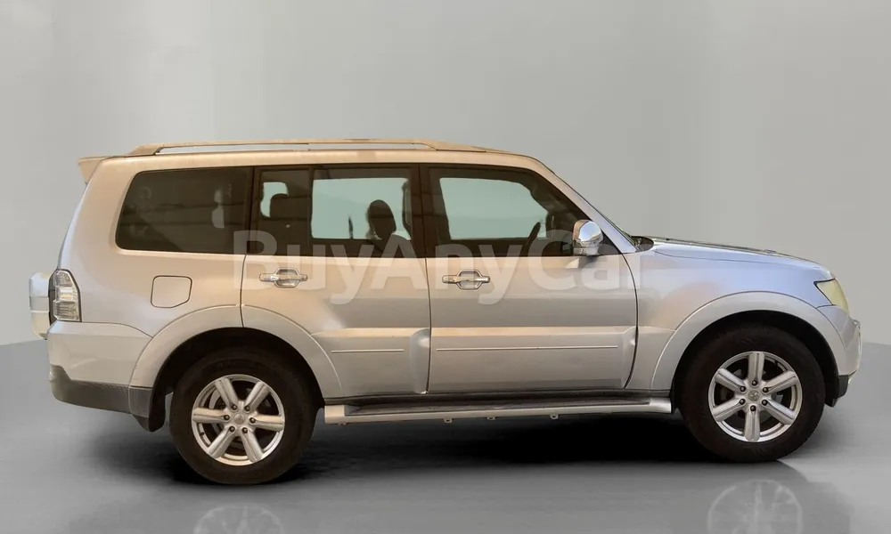 Vehicle photo 3