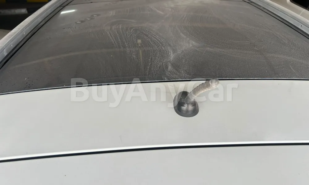 Vehicle photo 5