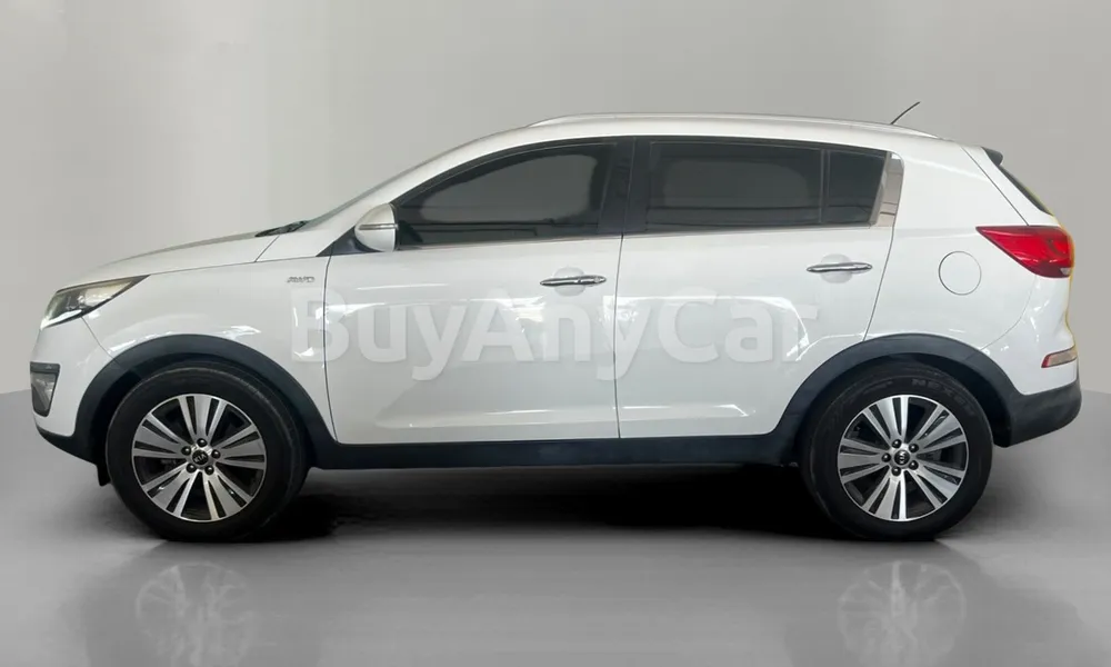 Vehicle photo 4