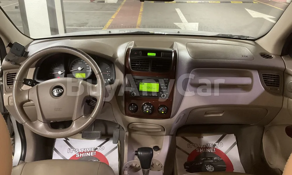 Vehicle photo 8