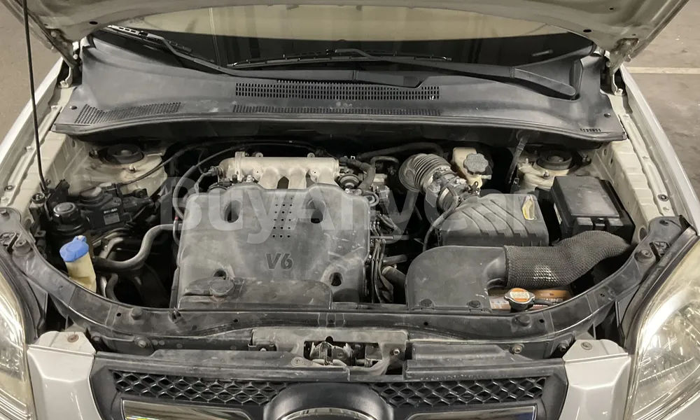Vehicle photo 6
