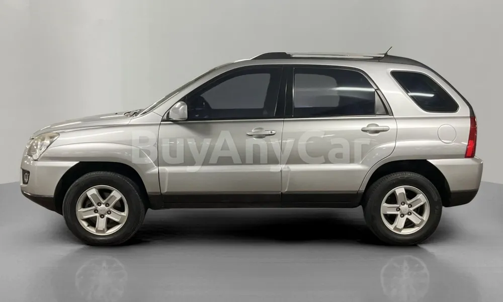 Vehicle photo 4
