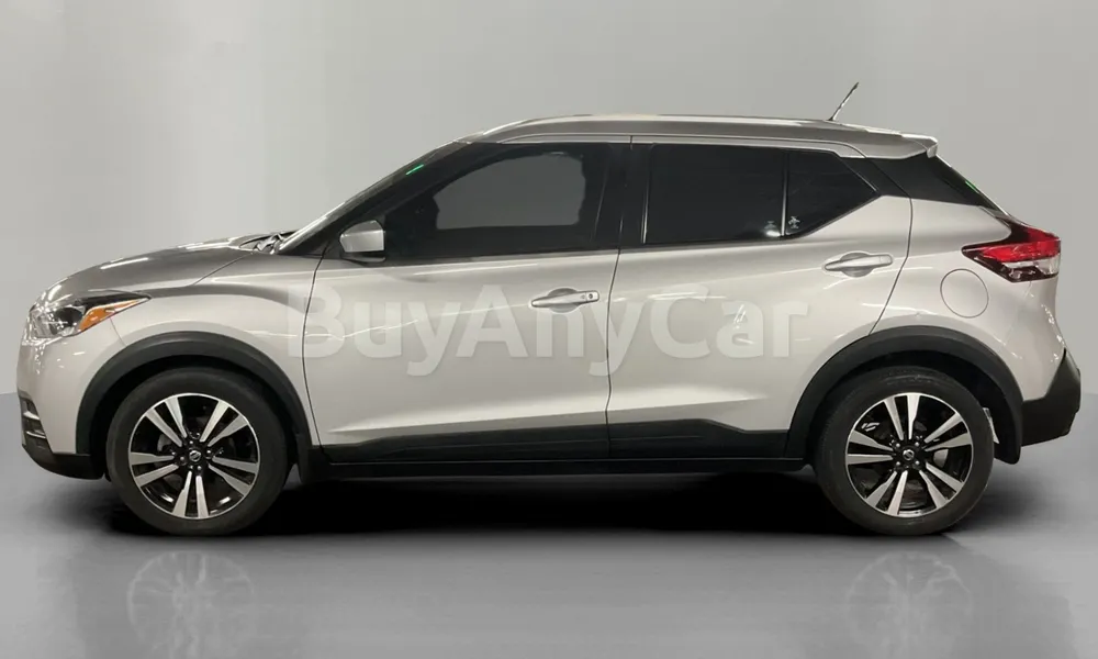 Vehicle photo 3