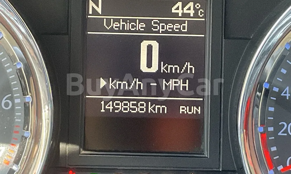 Vehicle photo 7