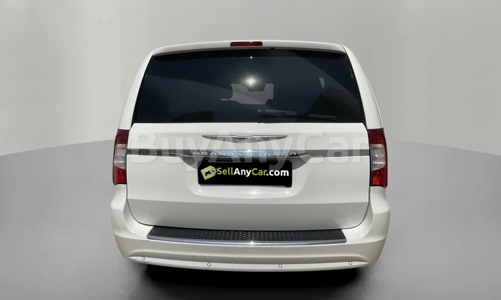 Vehicle photo 2
