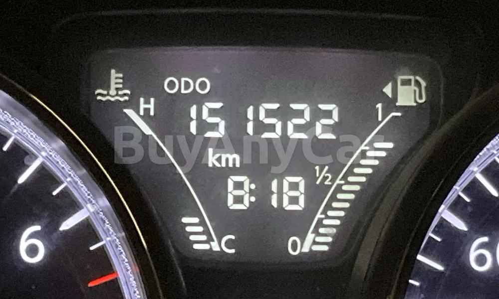 Vehicle photo 7