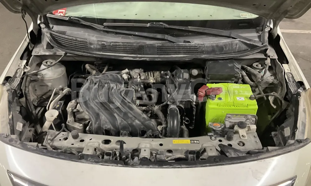 Vehicle photo 6