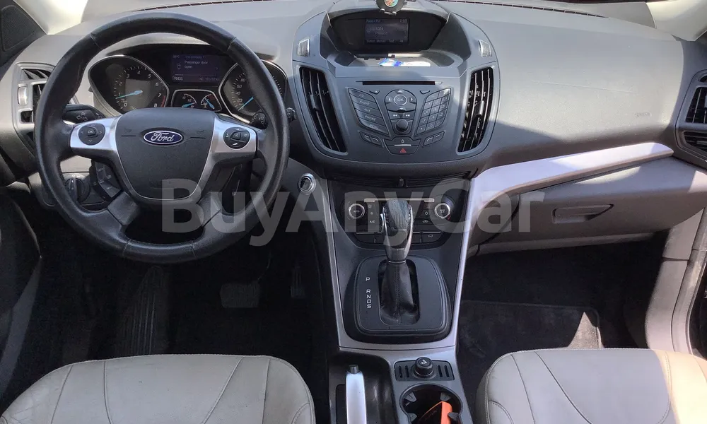 Vehicle photo 8