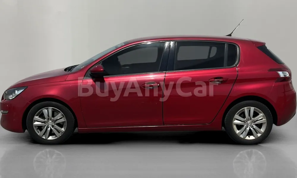 Vehicle photo 4