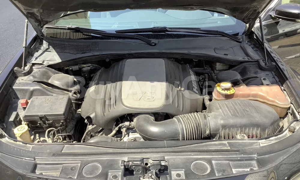 Vehicle photo 6