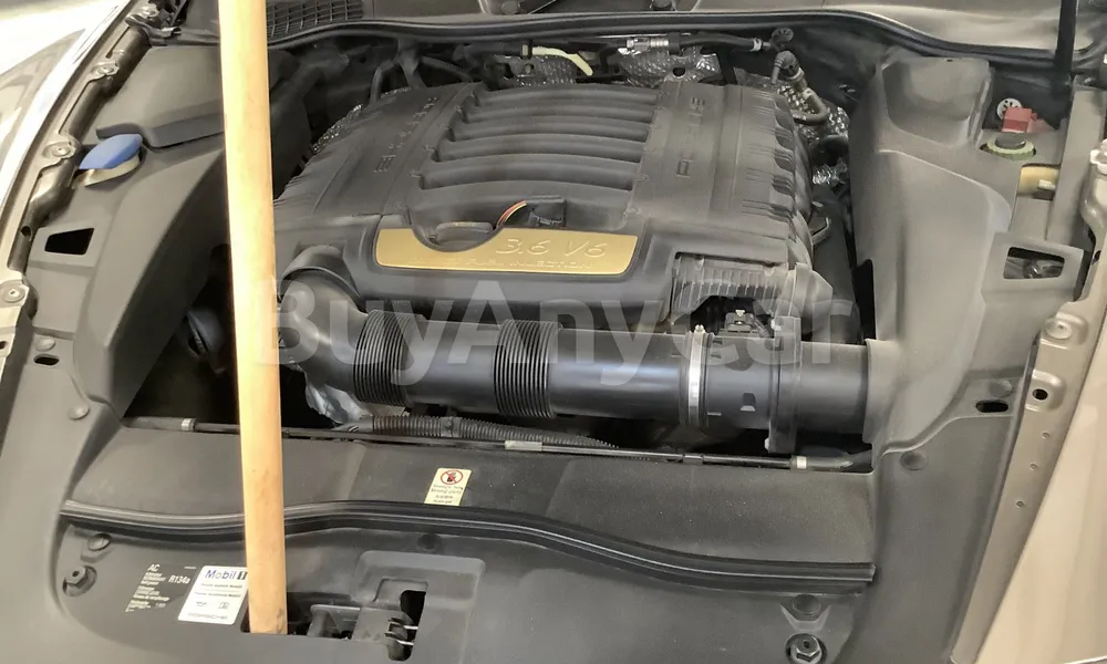 Vehicle photo 7