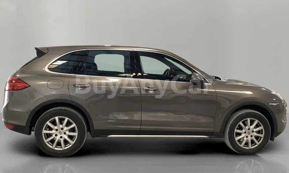 Vehicle photo 3