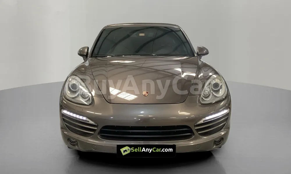 Vehicle photo 1