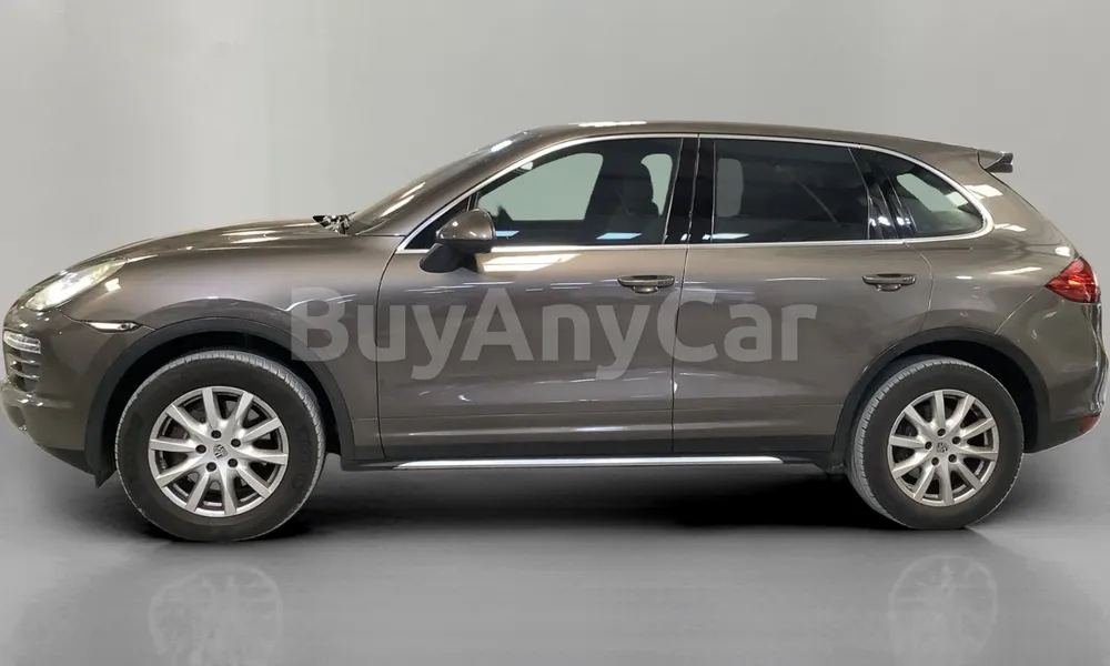 Vehicle photo 4