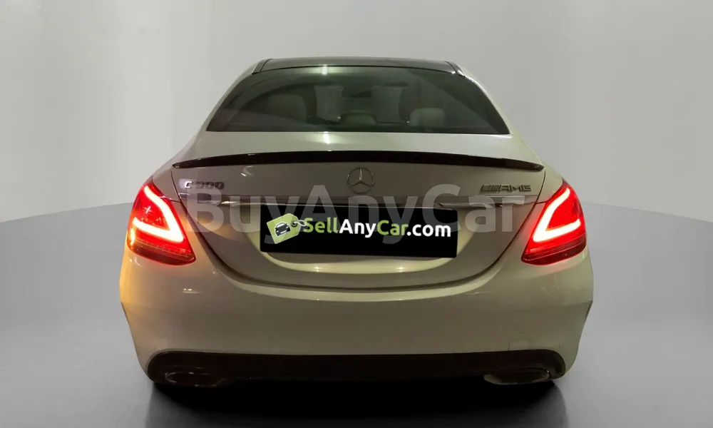Vehicle photo 2
