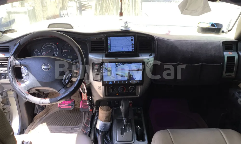 Vehicle photo 8