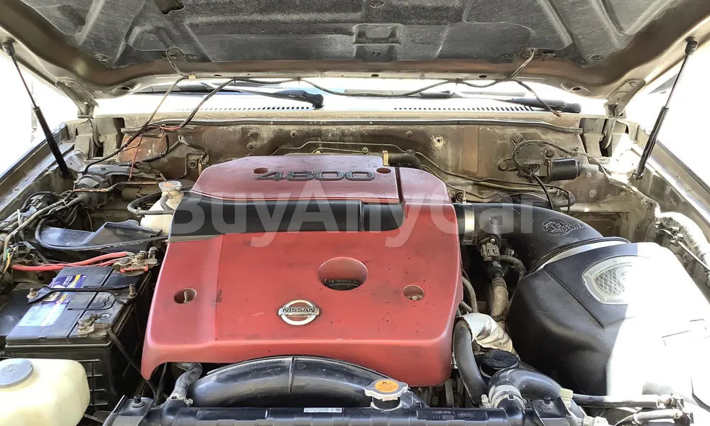 Vehicle photo 6