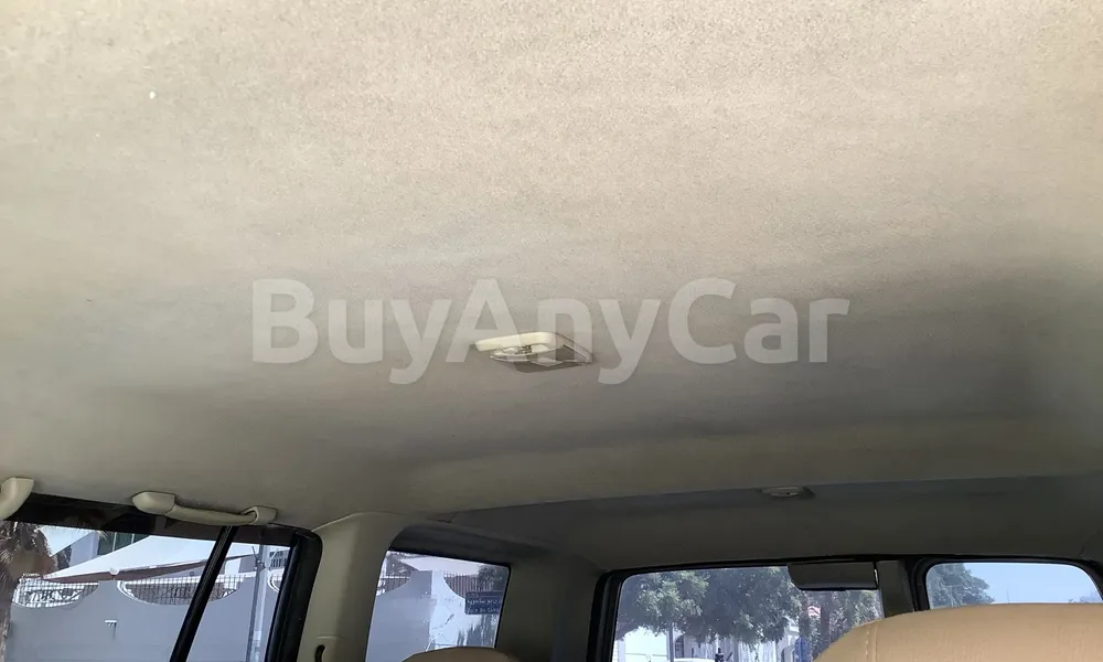 Vehicle photo 9