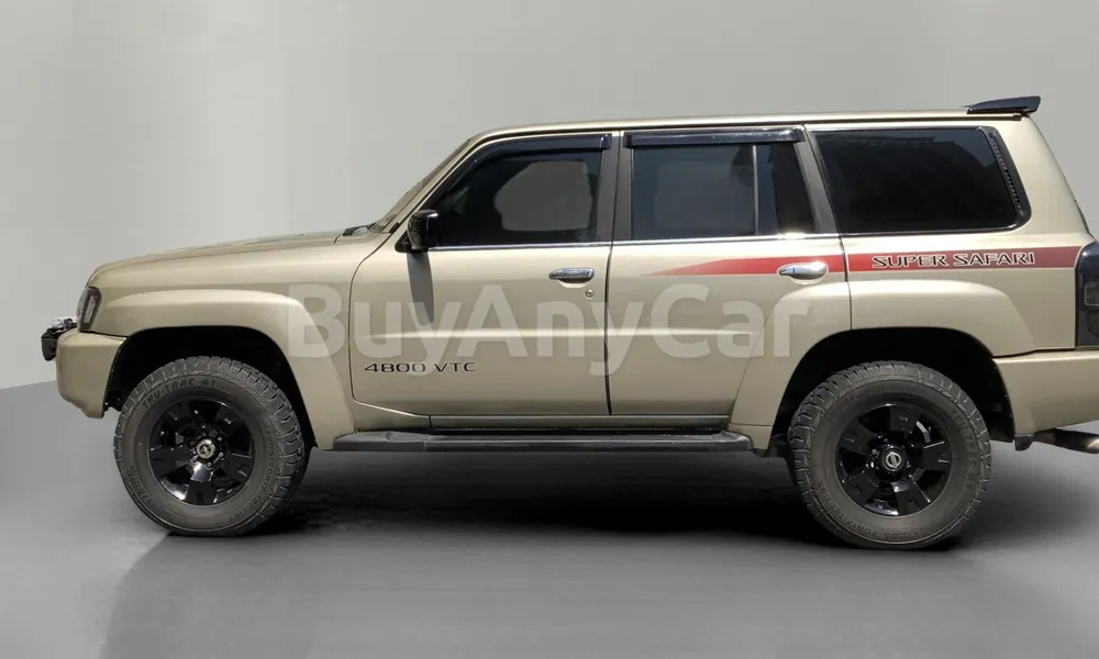 Vehicle photo 4