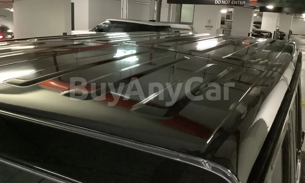 Vehicle photo 6