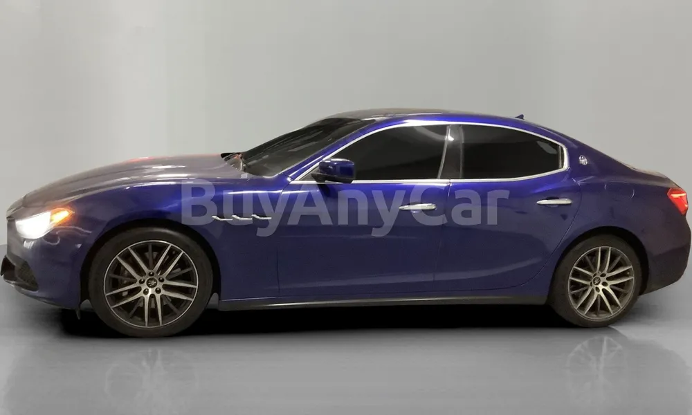 Vehicle photo 4